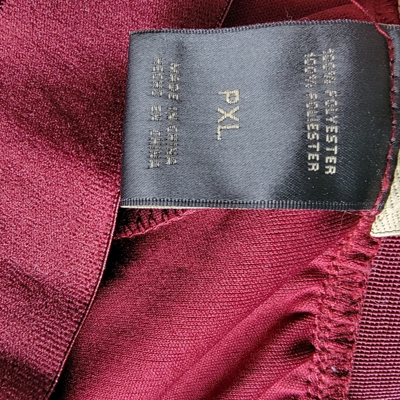 Maroon Pleated Skirt - Picture 3 of 4